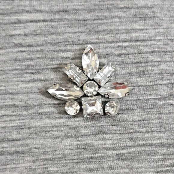 Liz Claiborne Jeweled Front Top Grey Heather Size PXL Long Sleeve Stretch Party - Picture 6 of 7